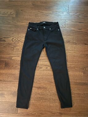 Women’s Black Skinny Jeans